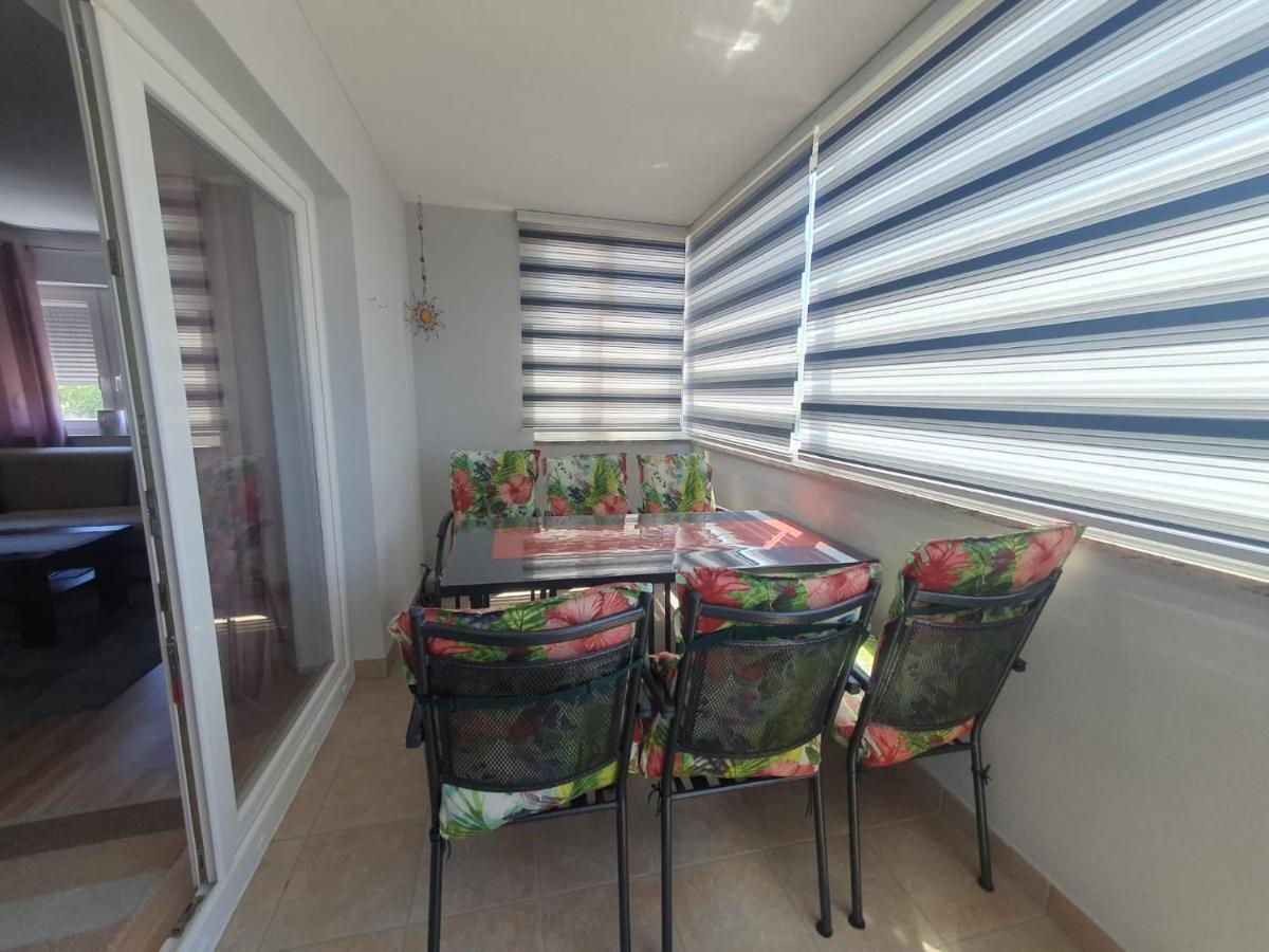 Apartman Jaca Apartment Livno Ngoại thất bức ảnh